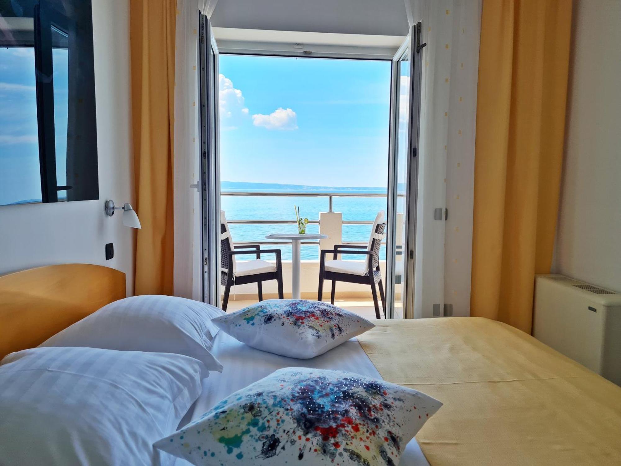 Hotel Sunce Podstrana Oda fotoğraf